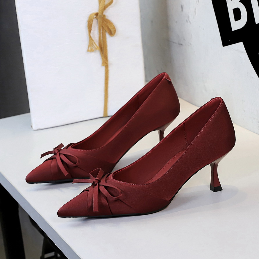 2632-5 European and American style banquet pointed high heels for women, thin heels, silk, versatile bow, not tiring foot temperament, single shoes