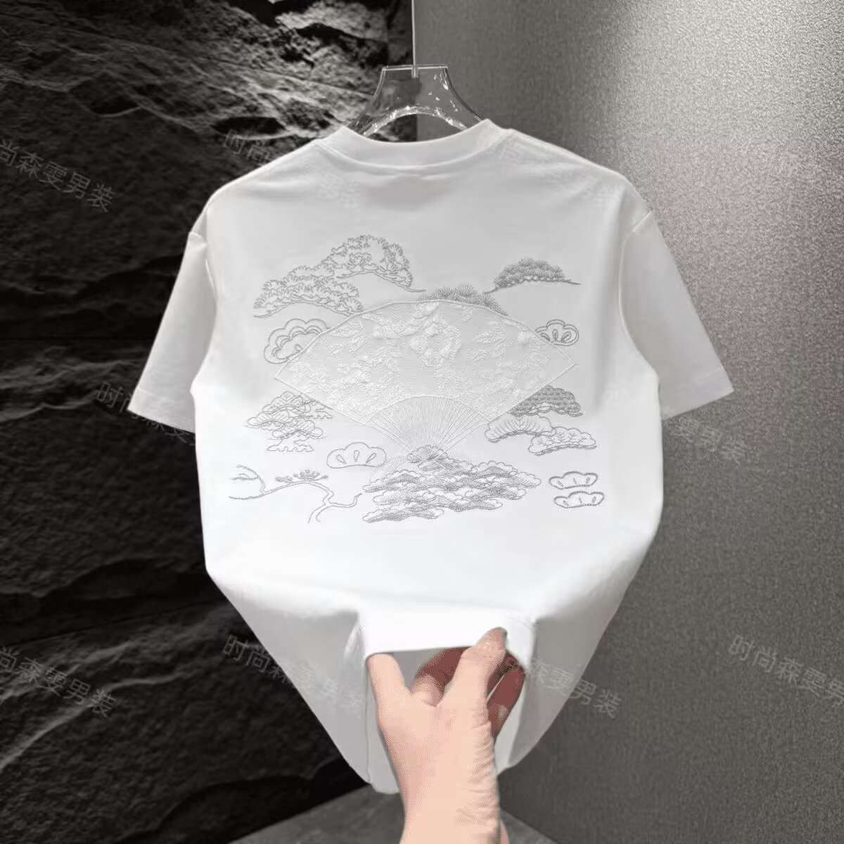 夏季新款男士设计感清新文艺古风立体高级感雕花潮流休闲百搭T恤