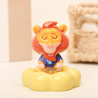 Resin Zootopia spinning figurine ornament Car ornaments - crazy-lion-spinning-fun-yellow-ceramic-base