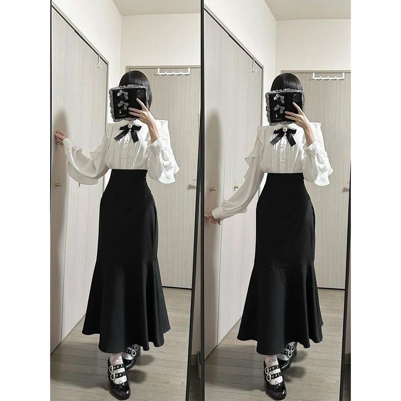 Cute Japanese-Style Shirt with Lace, Mass-Produced Pearl Collar Top for Women, Black A-Line Fishtail Skirt Set