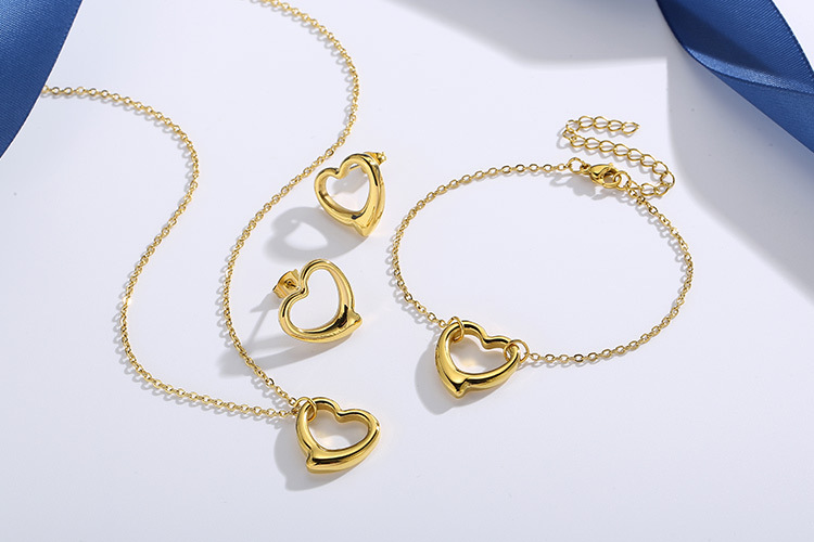 creative hollow heart-shaped pendant bracelet earrings stainless steel necklace set