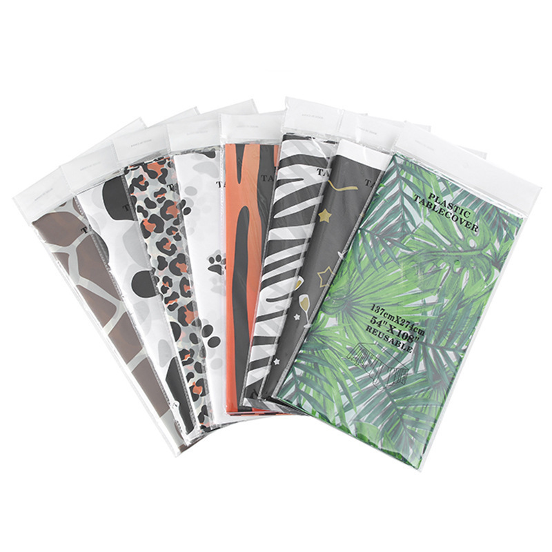 Suministro de manteles transfronterizos rectangulares Amazon fiesta manteles de mesa de vaca fiesta de cumpleaños manteles de mesa sin lavado a prueba de aceite