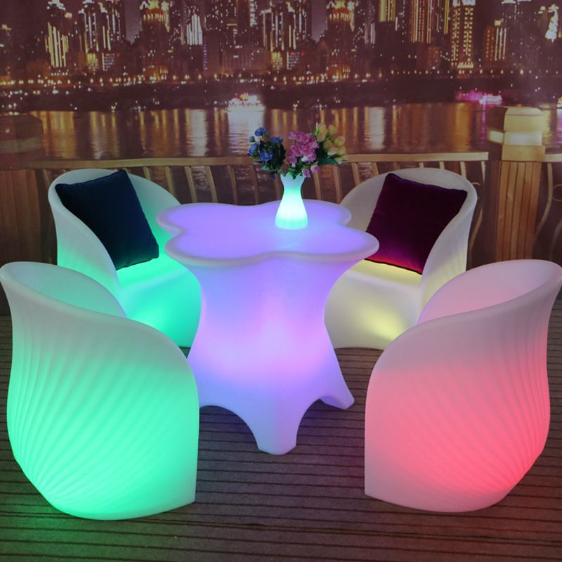 테이블 1개와 의자 4개 C조합