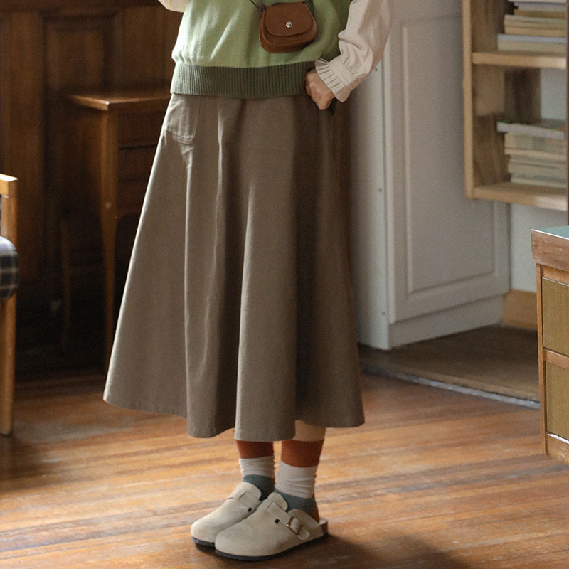 Autumn Japanese retro green long skirt