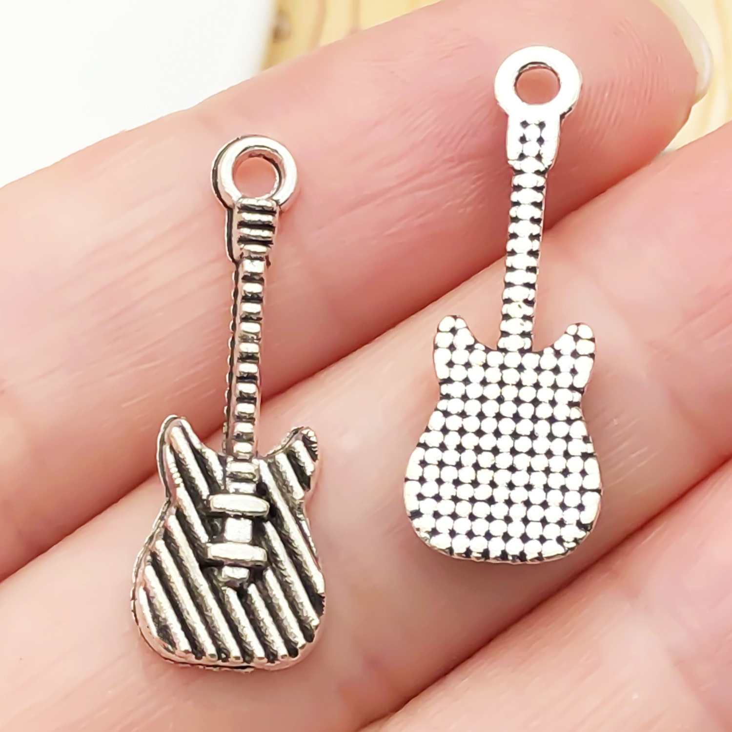 22277-M-古银锌合金音乐乐器吉他25x9mm-0.9g