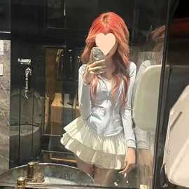 甜辣长袖晒衣+白色松紧腰蓬蓬蛋糕裙三件套气质连帽拉链外套女