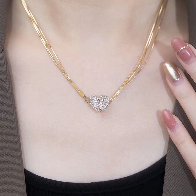 11g Weight Alloy Pendant Material Pendant Necklace Classification Alloy Chain Material 1 Piece Quantity Casual, Daily Occasion Alloy Material Heart Shape Pattern All Seasons Season Women's Gender Plating Design Elegant Style Elegant Heart Shape Alloy Chain-free Pendant Necklaces Wholesale 1