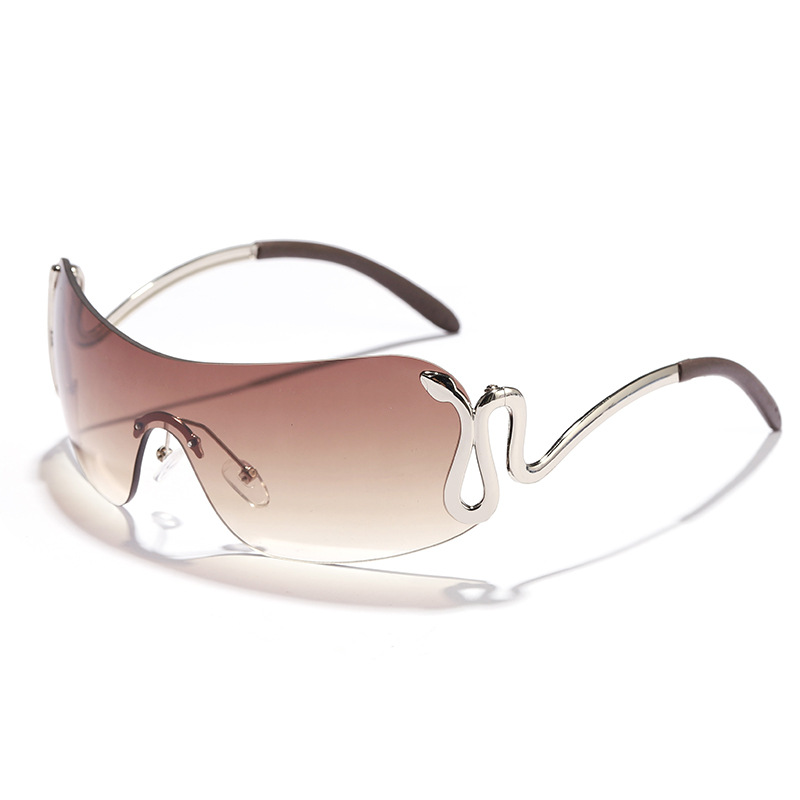 Gafas de sol punk europeas y americanas no convencionales de una pieza sin marco de plata soporte de serpiente gafas de sol hombres y mujeres modelo de moda gafas de tiro callejero