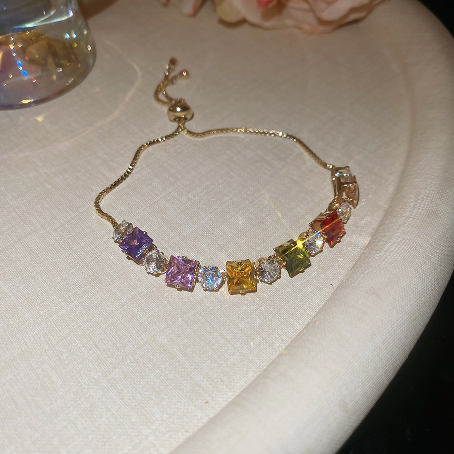 Pulsera de apertura geométrica de malla de flor de circón, pulsera retro de lujo ligero exquisito europeo y americano