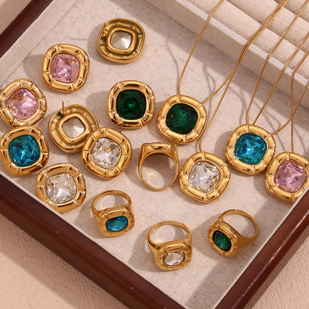 Mode retro nische ring frauen edelstahl K gold überzogene abgerundete ecke platz blume zirkon stud ohrringe halskette_voghion.com