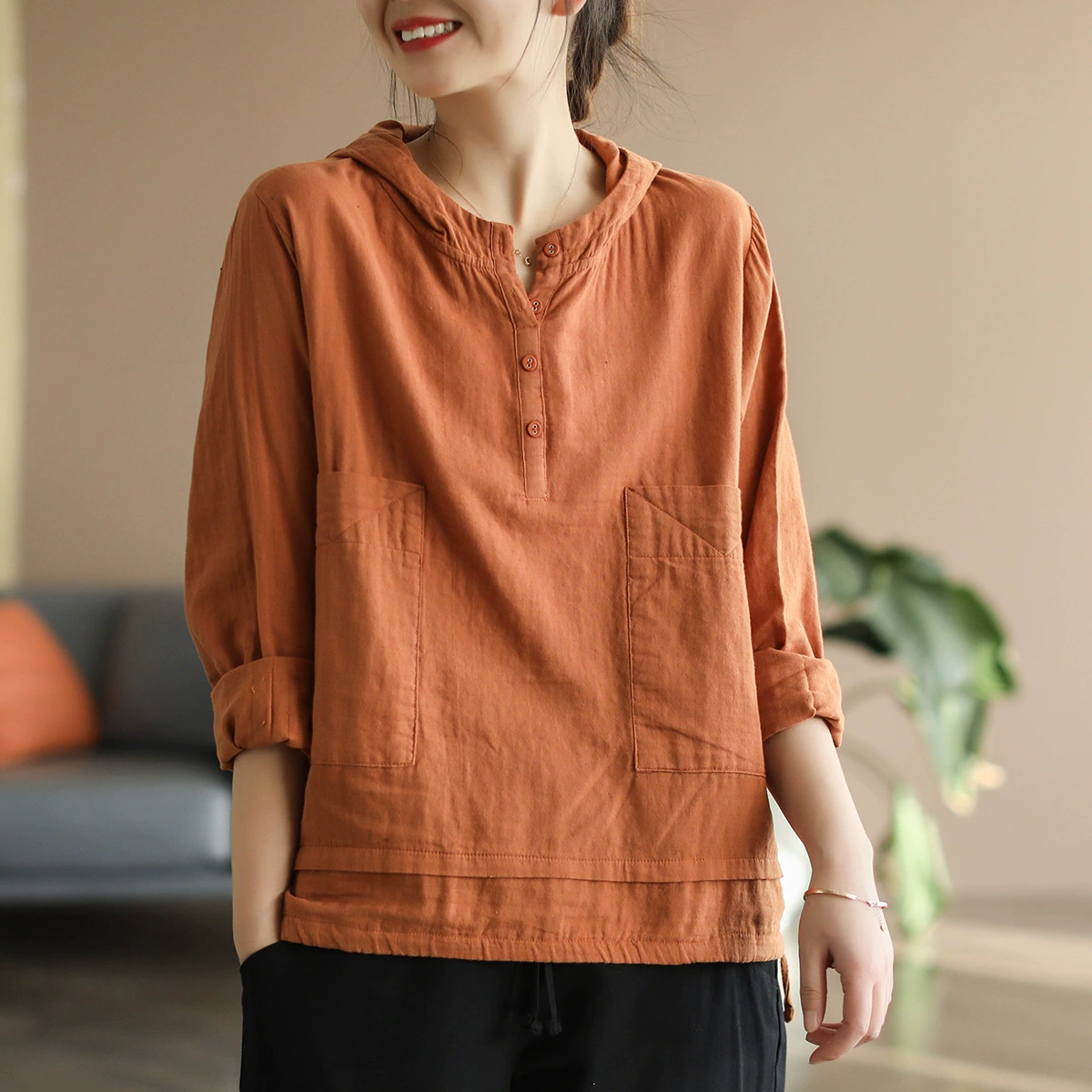Художественная двухслойная рубашка из хлопчатобумажной пряжи, Однотонная рубашка с капюшоном и длинными рукавами, Женская Весенняя новинка, Свободный Повседневный Топ