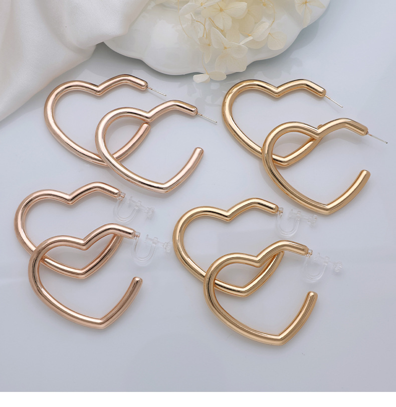 European and American fashion style irregular earrings recommended by Internet celebrities: Geometric metal retro earrings, simple C-shaped large ear rings 12 undefined
