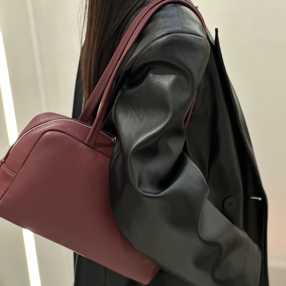 2025 New Arrival Genuine Leather Commuter Bowling Bag Fashion Korean Style Shoulder Bag Top Grain Nappa Cowhide Women's Handbag - Thumbnail 4