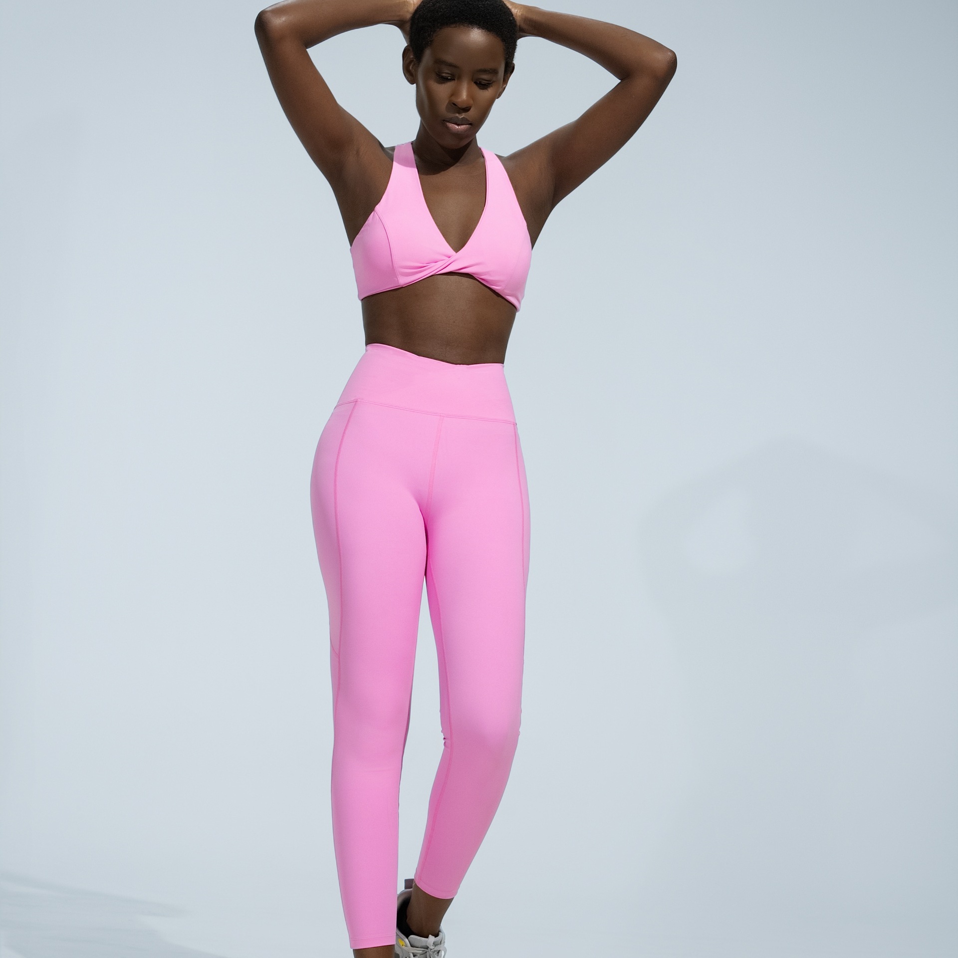 Cross-border ins nueva sensación de desnudez ropa interior deportiva casual para mujeres sujetadores de yoga ajustados y rápidos para correr ropa de fitness