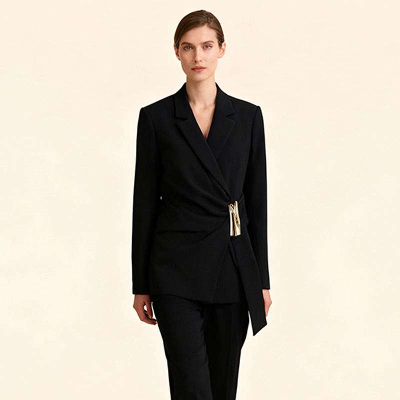 Abbigliamento donna Blazer elegante da donna con spalle incrociate Design personalizzato Giacca da completo di alta gamma per l'autunno e il pendolarismo_voghion.com