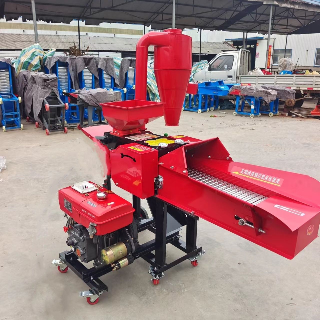 Máquina doméstica de cría de ganado y ovejas de hierba de alimentación diesel, máquina de molienda y molienda de alambre, máquina de molienda de hierba, otros