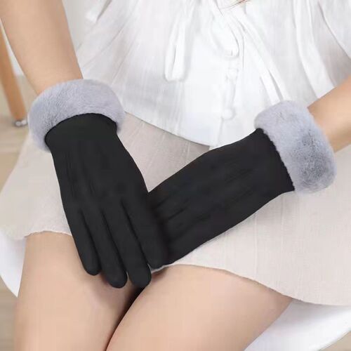 Women's cycling gloves autumn and winter cold-proof outdoor cute suede students plus velvet windproof touch screen warm wholesale