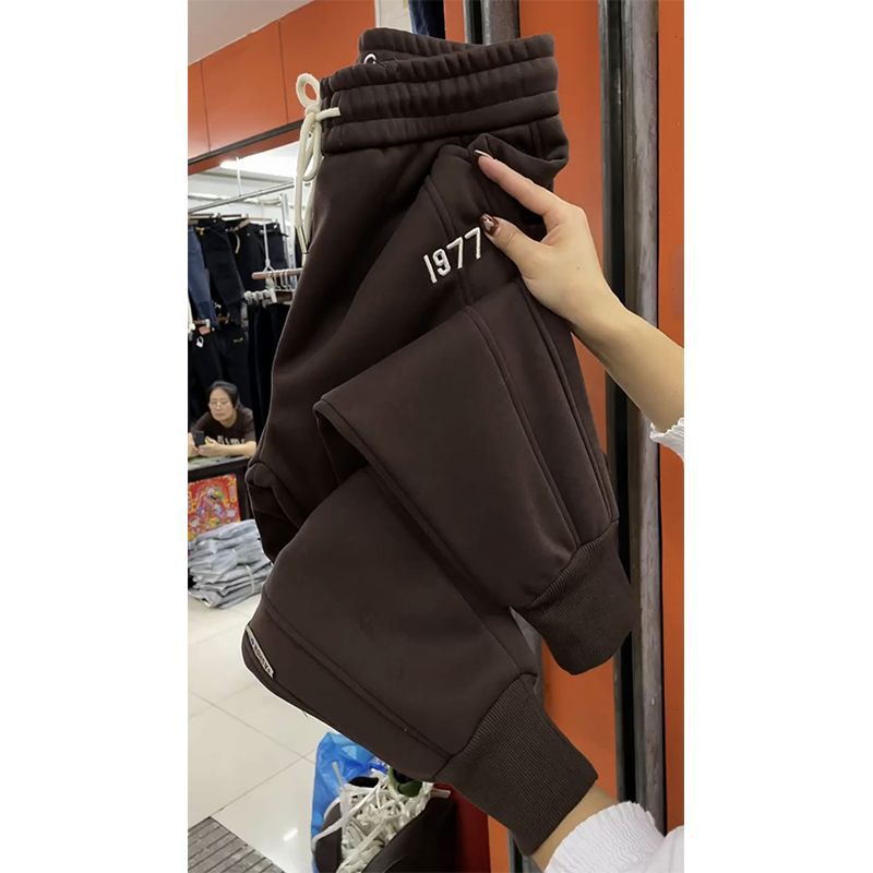 Brown (without velvet)