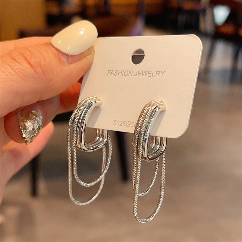 20g Weight Hoop Earrings Classification 1 Pair Quantity 1 Pair Vintage Style Geometric Solid Color Plating Alloy Hoop Earrings