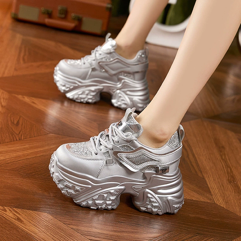 Обувь папы с толстой подошвой Женская весна 2025 новая стразы мода внутренняя обувь женская обувь дикий спорт повседневная обувь
