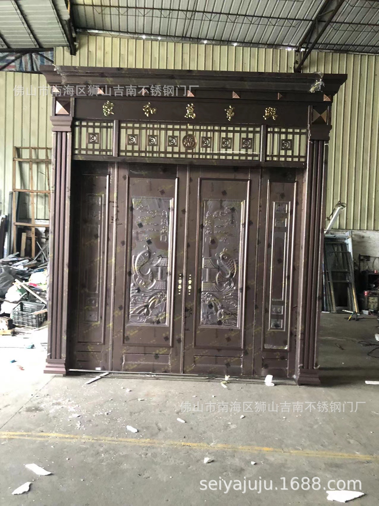 Use罗马四开子母门灰铜