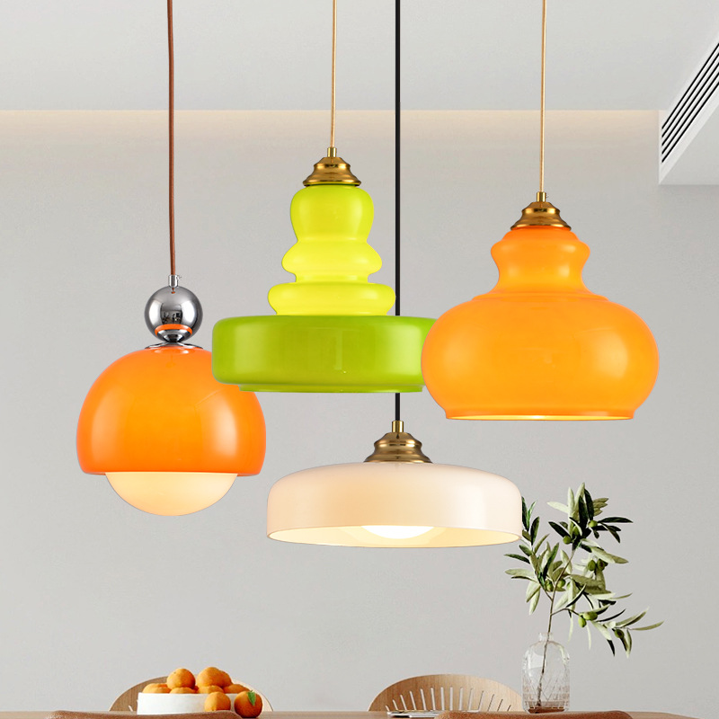 Lámpara medieval nórdica crema lámpara de ventana moderna minimalista dormitorio cabecera lámpara retro comedor bar pequeño candelabro