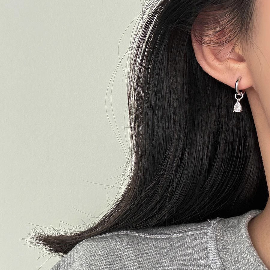 Internet celebrity's same asymmetrical water droplet buckle, ring, women's simple personality, exquisite summer ear_voghion.com