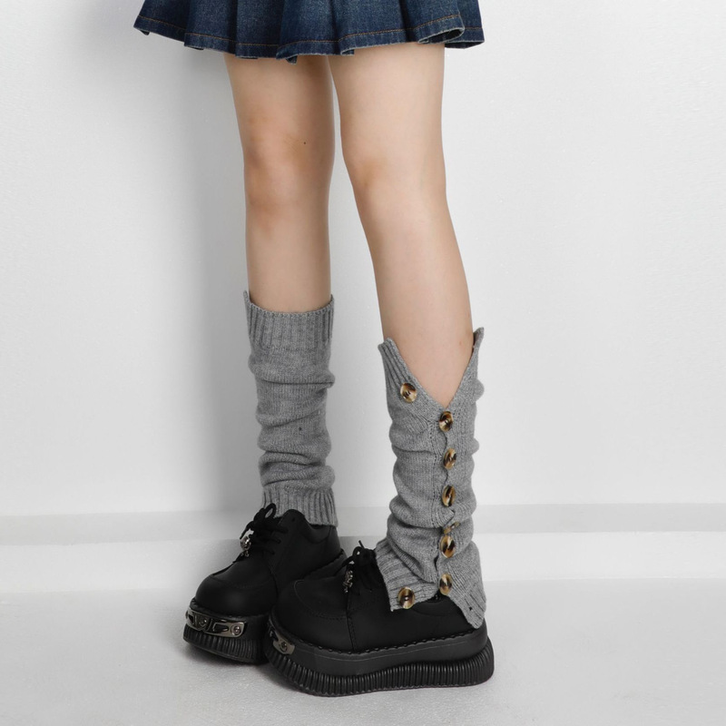 Retro Multi-Button Slit Pile Socks Japanese Style Autumn and Winter Y2K Subculture Jk Slimming Look Knitted Thick Socks