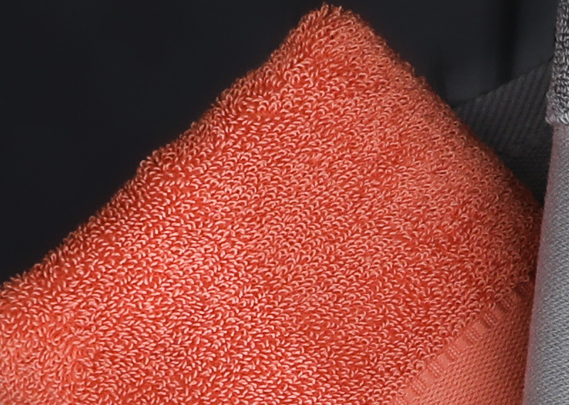 金色刺绣毛巾_04