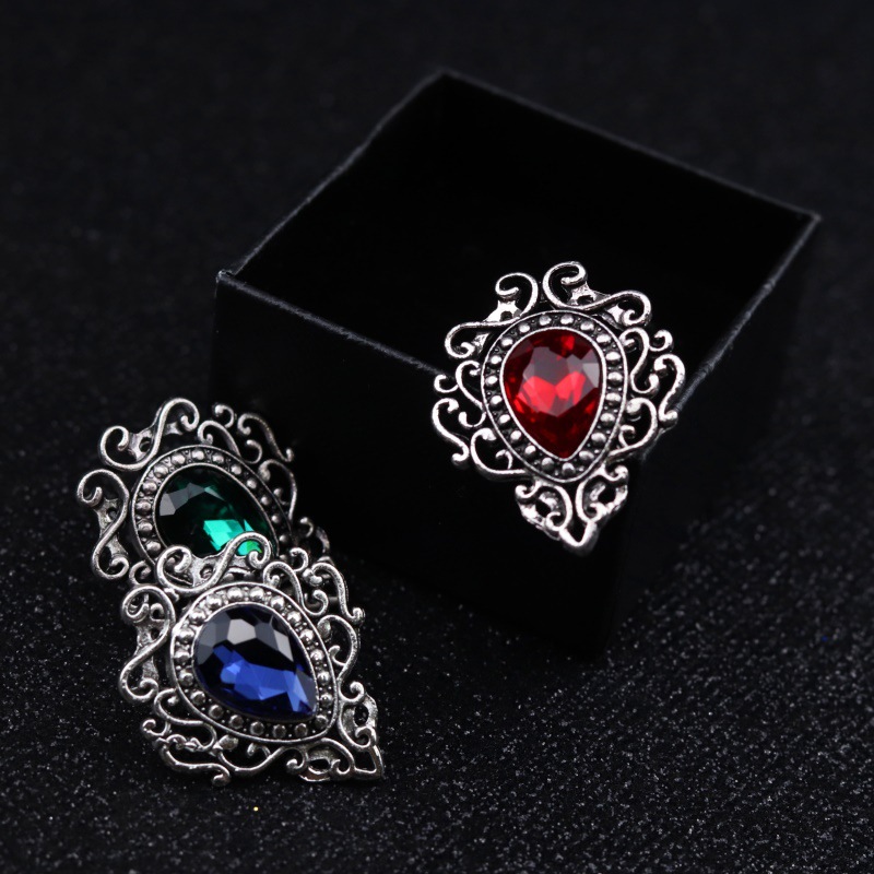 Spilla da uomo vintage per uno stile minimalista ed elegante_voghion.com