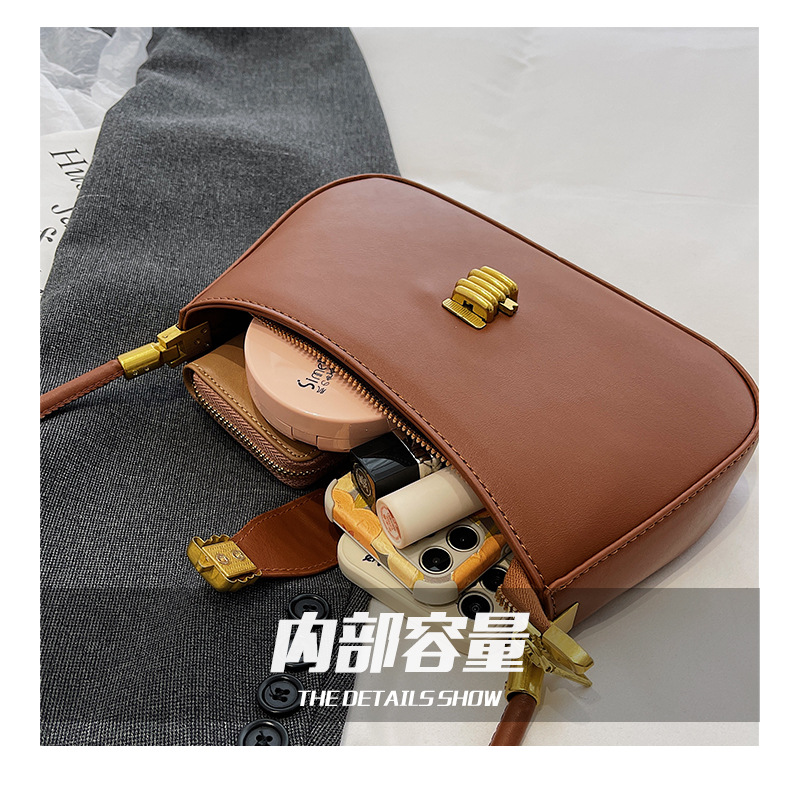 Korean Retro Bag New Messenger Bag Shoulder Underarm Bag Urban Simple Small Square Bag Mobile Phone Bag display picture 17