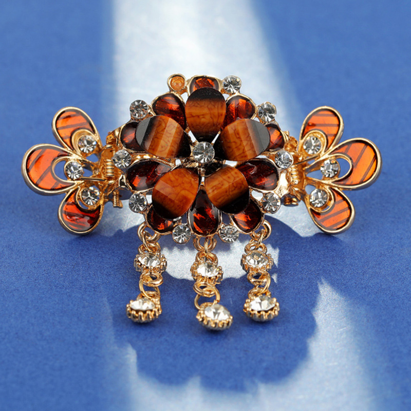 champagne diamond five-petal flower