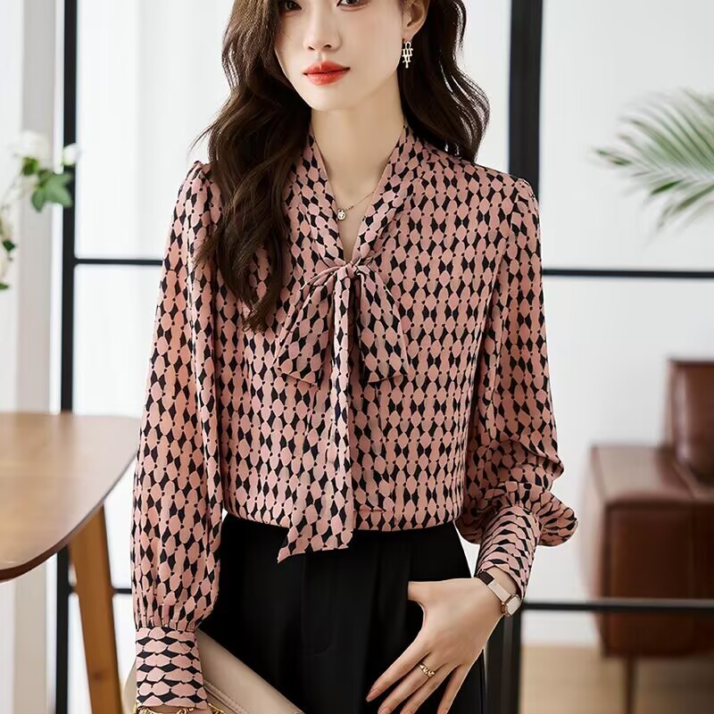 Áo sơ mi nữ dài tay phong cách thông thường, thiết kế dây buộc giảm tuổi — màu hồng