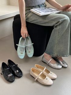 ��ʽ�A�^ɽ�軨ƽ�׬�����ЬŮ2026���¿�\��һ�֎�����ȹ�ӆ�Ь