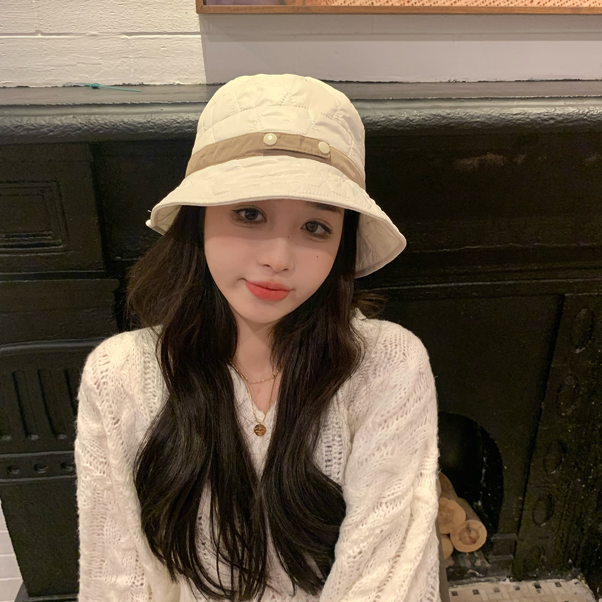 Korean Fashion Warm And Cold Hat Wide-brimmed Face Concealed Buckle Color Matching Fisherman Hat Trend All-match Sunbath Hat display picture 2