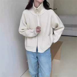 女式针织衫;毛衣;半身裙