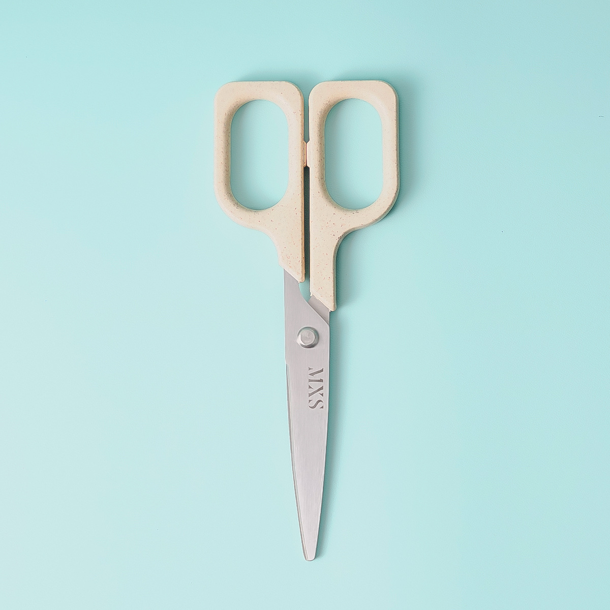 8001 얕은 카키 가위 (15cm)