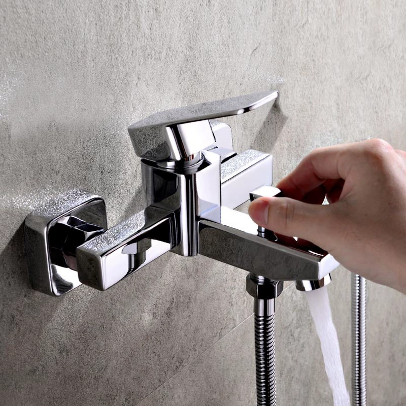 Изготовленный на заказ квартет триплет ванны кран для ванной комнаты темно-душевой костюм