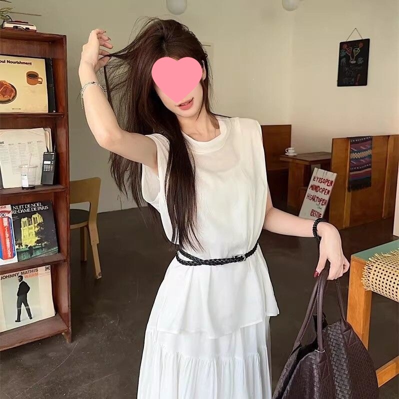 White Suit, All White, a Set of Gentle French-Style Long Skirts and Sleeveless Elegant Tops, New Summer Two-Piece Set White Suit, All White, a Set of Gentle French-Style Long Skirts and Sleeveless Elegant Tops, New Summer Two-Piece Set