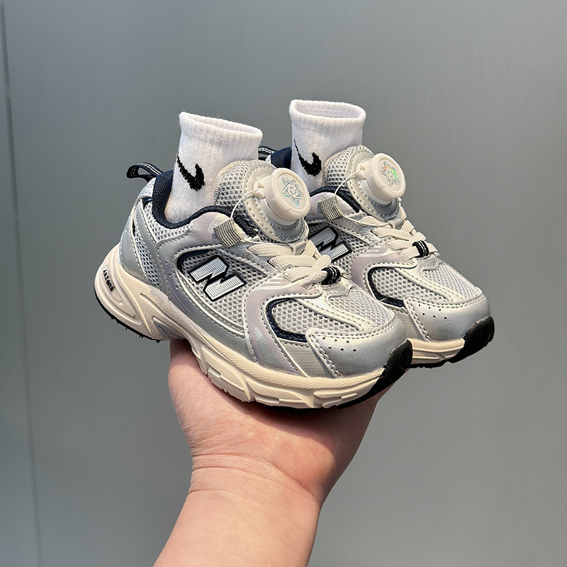 2025 秋の新ファッション男の子スポーツシューズ回転バックル女の子の靴子供のランニングシューズお父さん靴ダブルネット|undefined