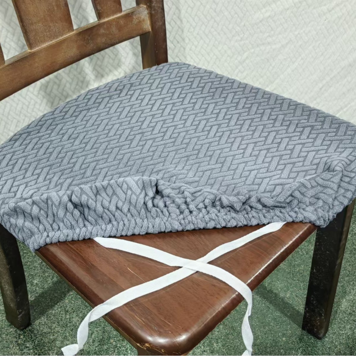 Long-compartment dark gray seat cover