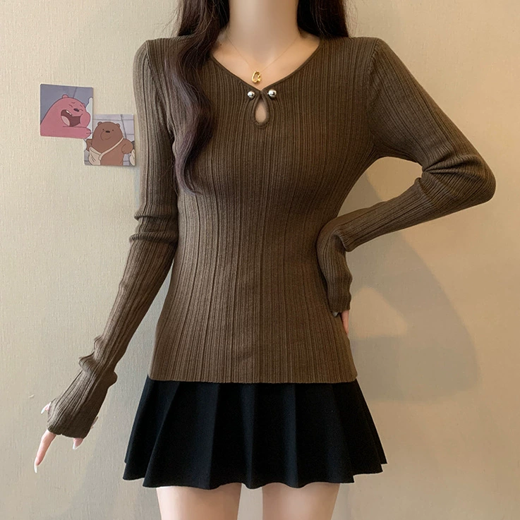 Autumn design base body-friendly long-sleeve, knitted sweater, brand T-shirt, trend of season, V-neckline, Korean style