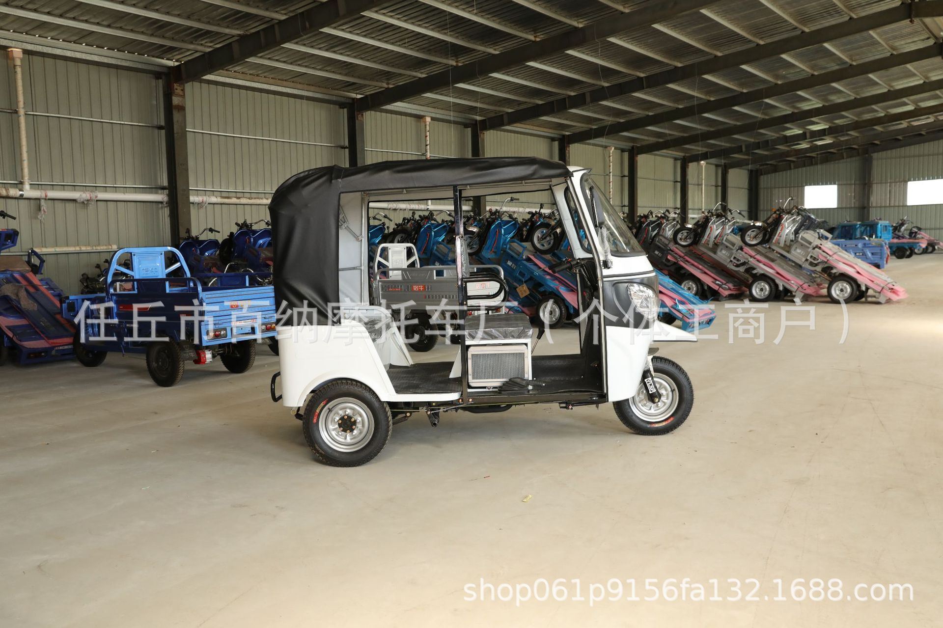 Africa's best-selling fuel-electric tutu tricycle, three-wheeled motorcycle, tuktuk, three-row and double-row TVS Bajaj