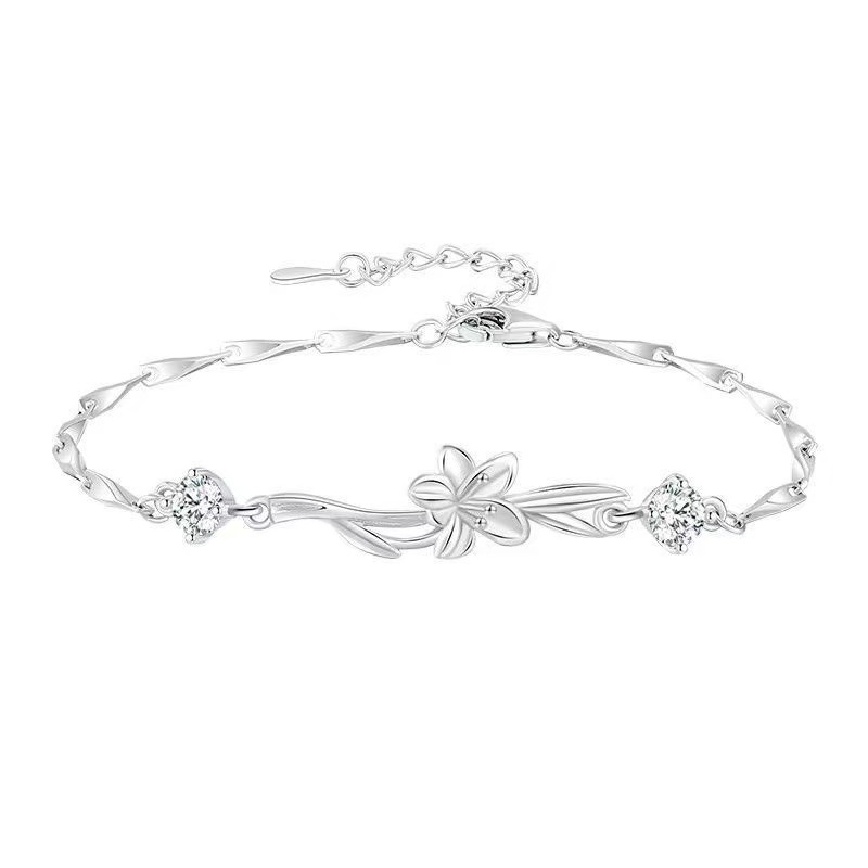 Minimalist & Stackable Layered Bracelets, Lightweight And Comfortable. Hypoallergenic, Kind To Sensitive Skin. A Subtle Way To Elevate Your Daily Look_voghion.com