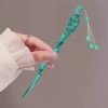 237# White Snake Floating Hairpin