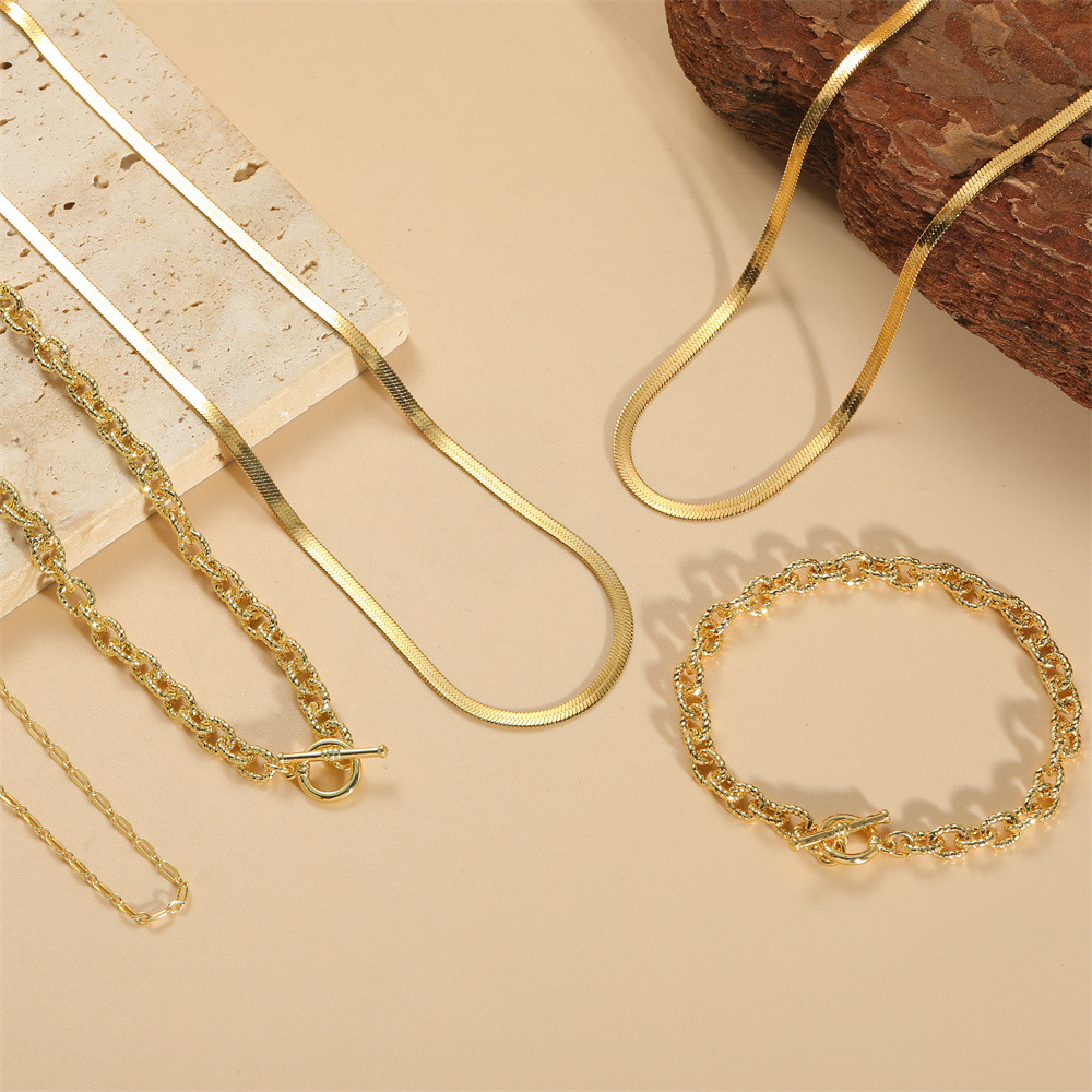 Luxe parelketting met magnetische sluiting voor dames choker_voghion.com