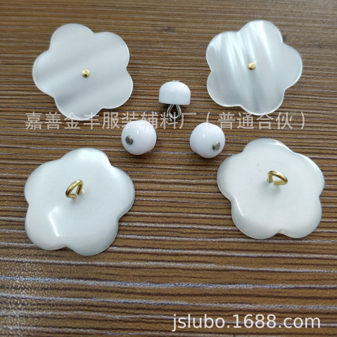 铜丝脚扣 铜环脚钮扣 铜线脚纽扣 铜线脚扣 线脚钮扣 铜丝线钮扣