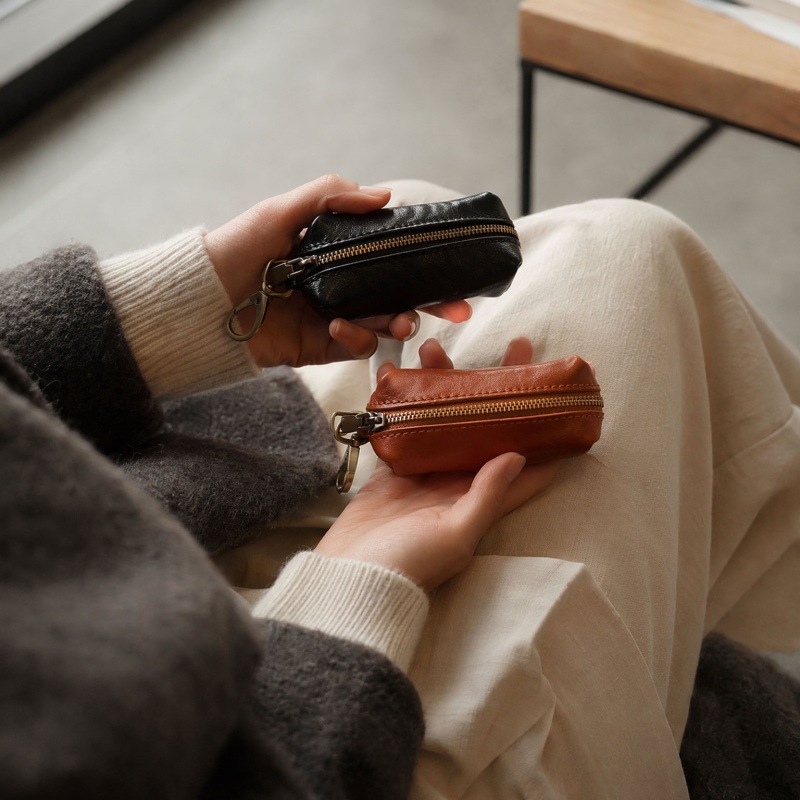 First-Layer Cowhide Vintage Key Bag, Mini Waist Bag for Men and Women, Genuine Leather Car Key Storage Bag, Zipper Coin Purse