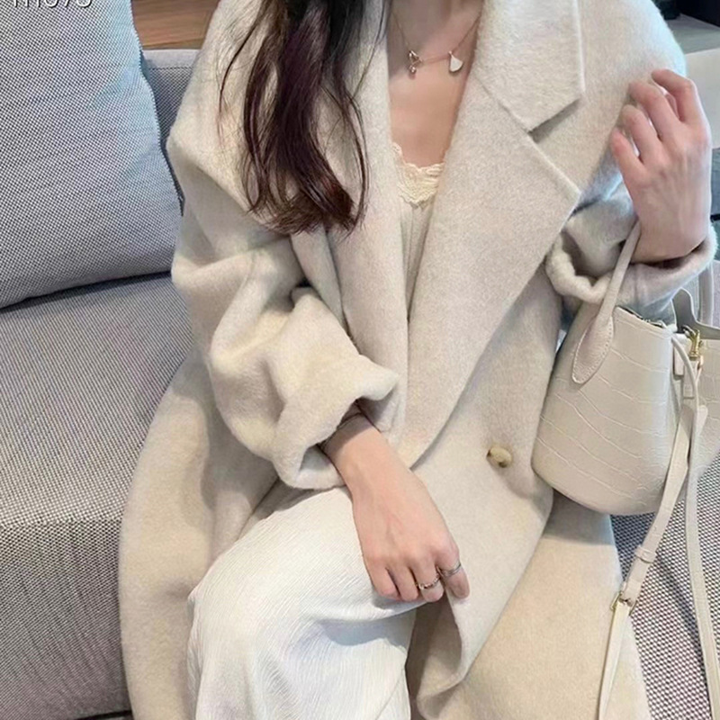 2025 Wool Loose Double-Breasted Double-Sided Coat with Suit Collar for Women, Stylish and Suitable for Commuting