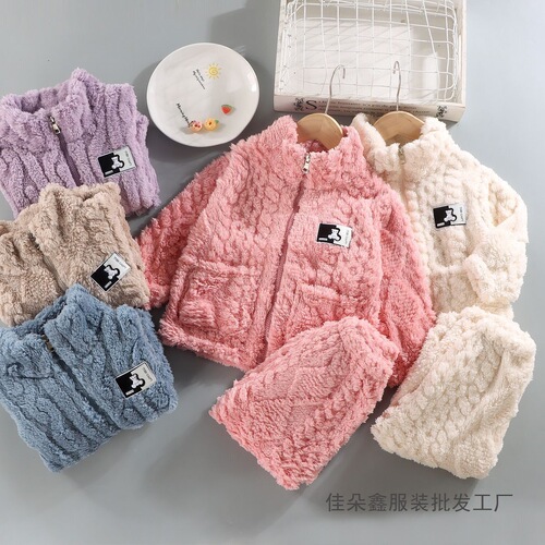 Set of Autumn/Winter Home Clothes for Men, Winter Pajamas for Girls and Babies, Thick Children's Flannel for Girls, Coral Fleece for Children